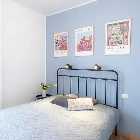 Edisea Seafront Loft Apartment *